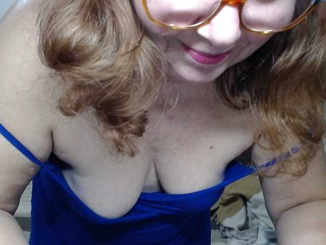 flirty-adele's BongaCams show and profile