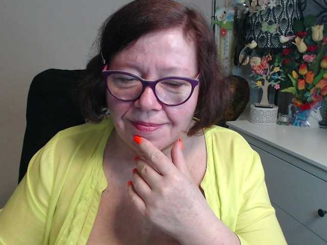 flirty-adele's BongaCams show and profile