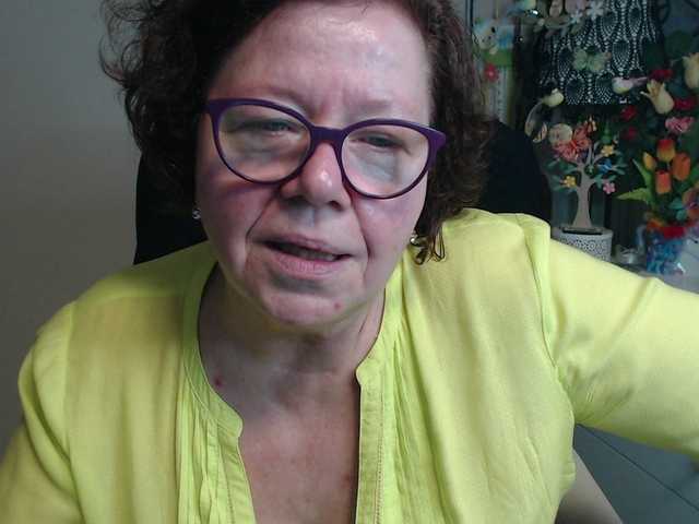 flirty-adele's BongaCams show and profile