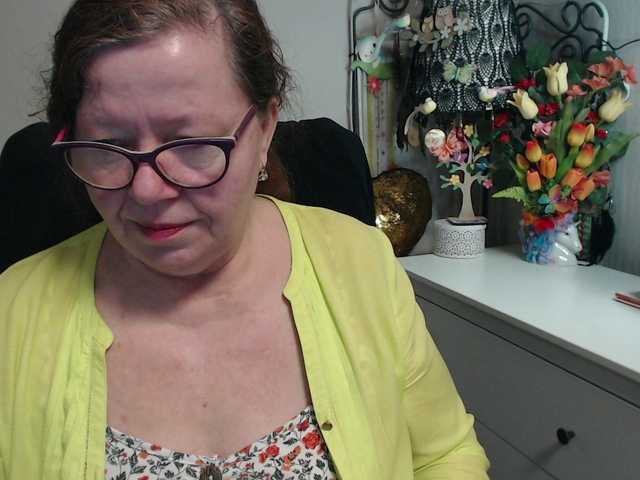 flirty-adele's BongaCams show and profile