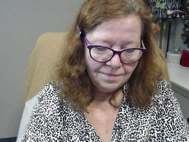 flirty-adele's BongaCams show and profile