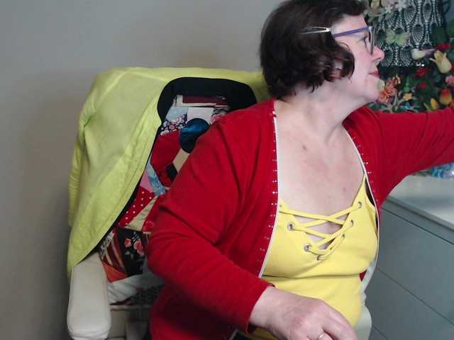 flirty-adele's BongaCams show and profile