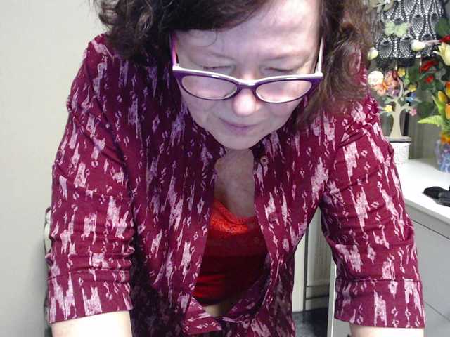 flirty-adele's BongaCams show and profile