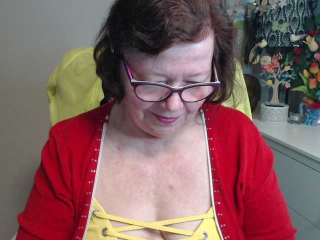 flirty-adele's BongaCams show and profile