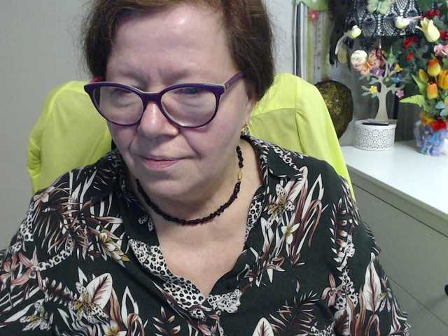 flirty-adele's BongaCams show and profile