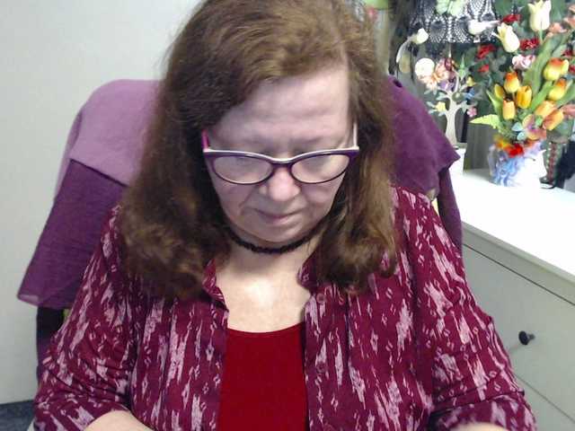 flirty-adele's BongaCams show and profile