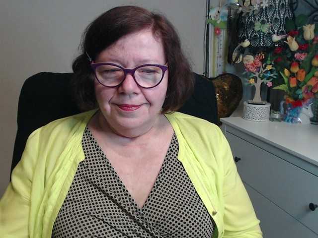 flirty-adele's BongaCams show and profile