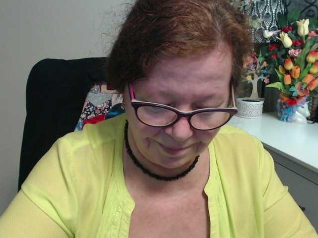 flirty-adele's BongaCams show and profile