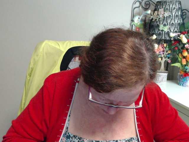 flirty-adele's BongaCams show and profile