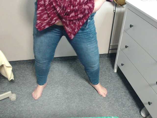 flirty-adele's BongaCams show and profile