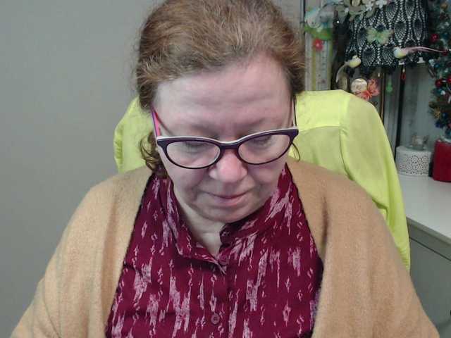 flirty-adele's BongaCams show and profile