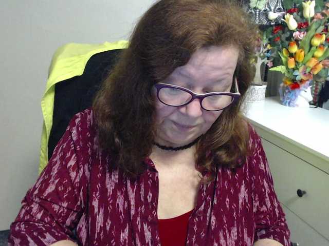 flirty-adele's BongaCams show and profile