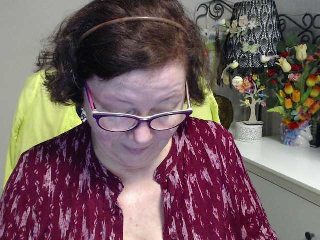 flirty-adele's BongaCams show and profile