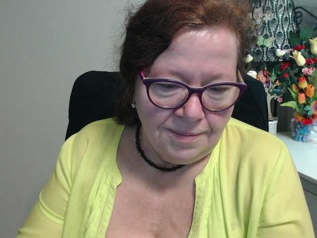 flirty-adele's BongaCams show and profile