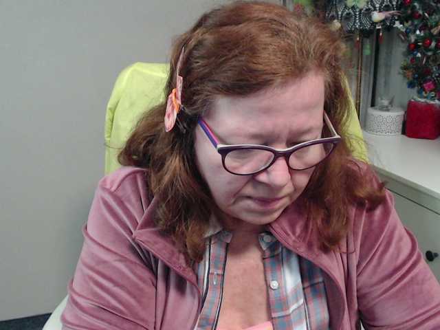 flirty-adele's BongaCams show and profile