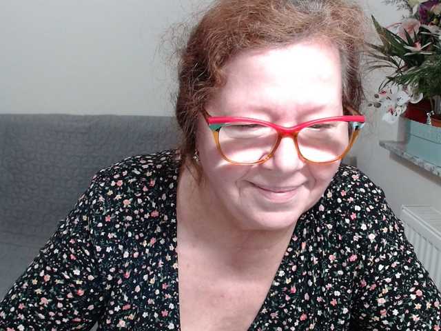 le modèle flirty-adele est en webcam porno dans un show sur le site bongacams, il possède les tags suivants: White/Caucasian,Redhead,Trimmed