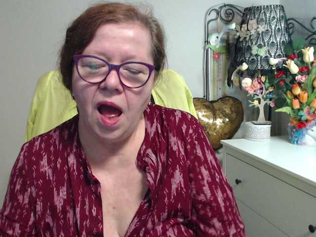 flirty-adele's BongaCams show and profile