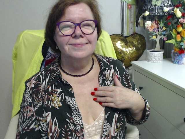 flirty-adele's BongaCams show and profile