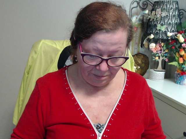 flirty-adele's BongaCams show and profile