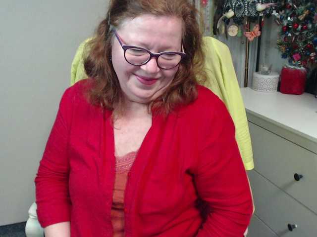 flirty-adele's BongaCams show and profile