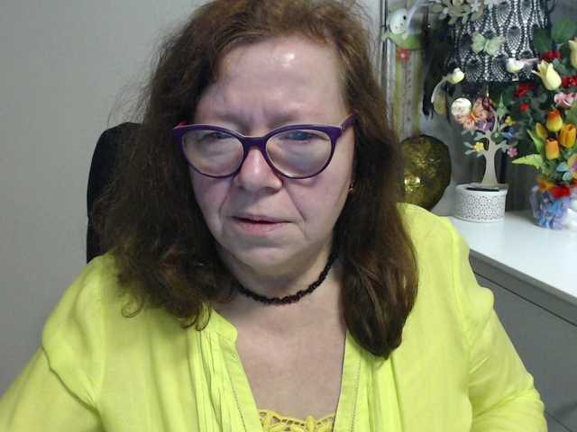 flirty-adele's BongaCams show and profile