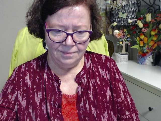 flirty-adele's BongaCams show and profile