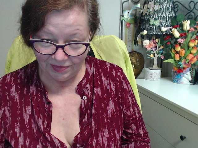 flirty-adele's BongaCams show and profile