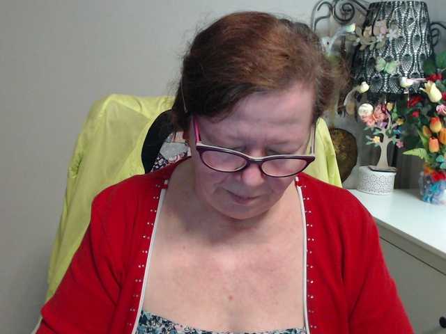 flirty-adele's BongaCams show and profile