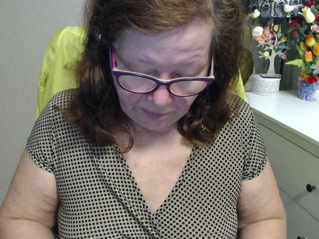 flirty-adele's BongaCams show and profile