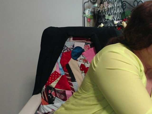 flirty-adele's BongaCams show and profile