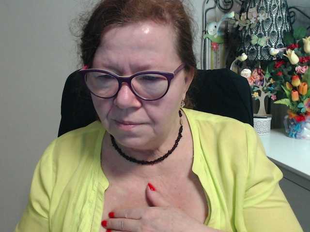 flirty-adele's BongaCams show and profile