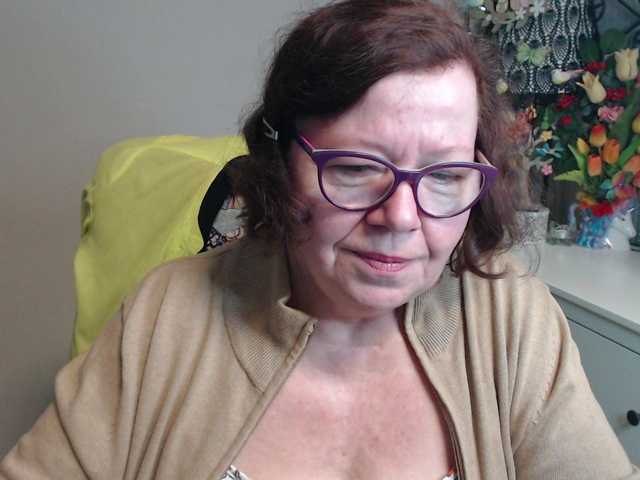 flirty-adele's BongaCams show and profile