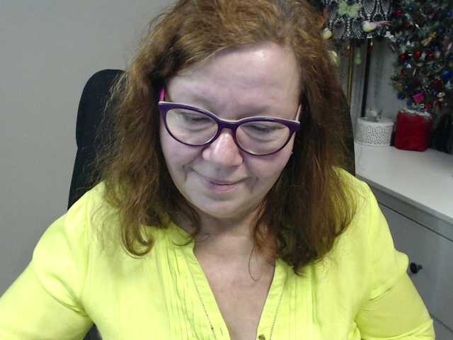 flirty-adele's BongaCams show and profile