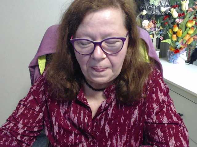 flirty-adele's BongaCams show and profile