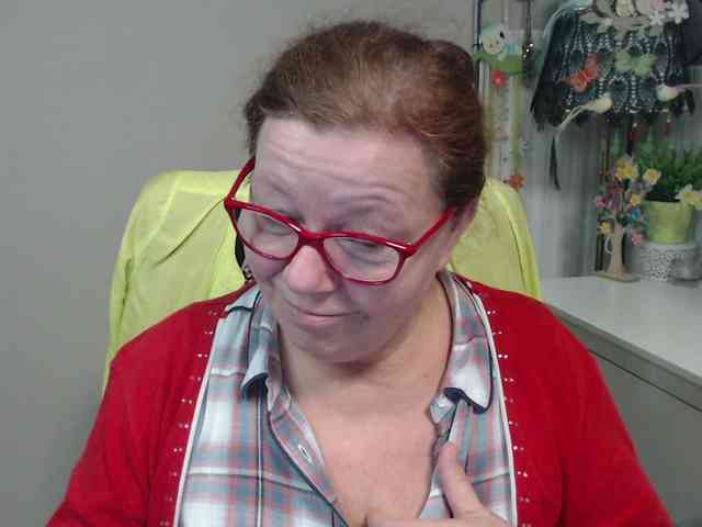 flirty-adele webcam
