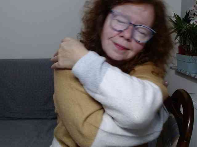 flirty-adele webcam