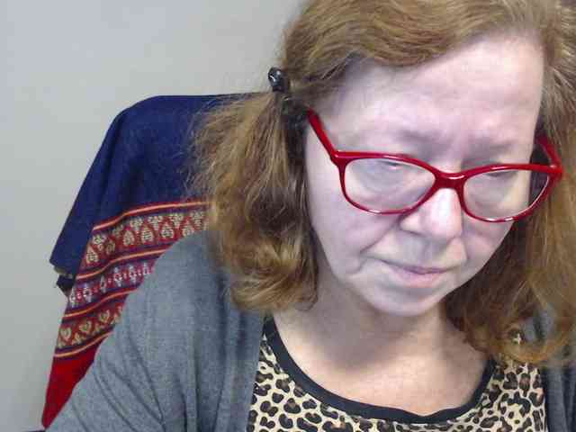 flirty-adele webcam