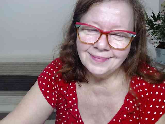 flirty-adele flirty-adele