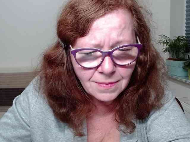 flirty-adele webcam