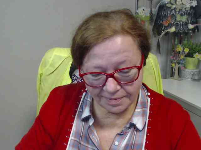 flirty-adele webcam