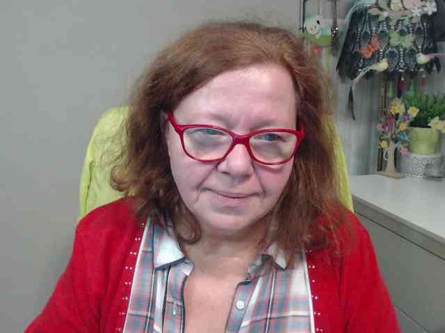 flirty-adele webcam
