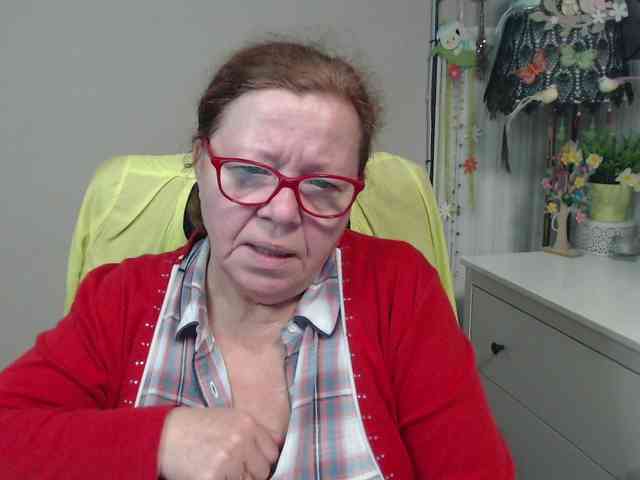 flirty-adele webcam