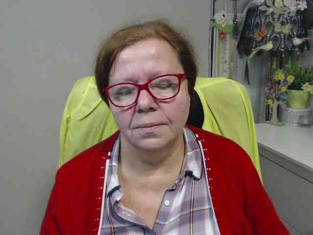 flirty-adele webcam