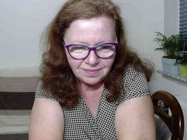 flirty-adele webcam