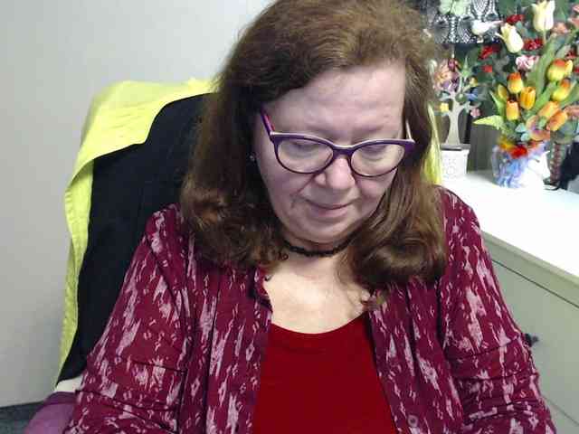 flirty-adele Live Webcam on BongaCams