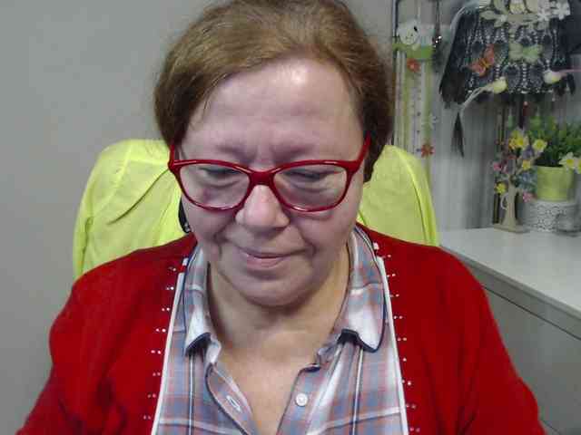 flirty-adele webcam