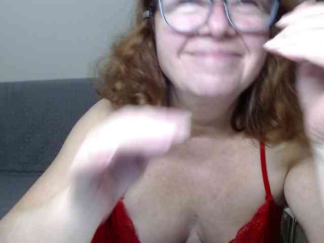 flirty-adele webcam