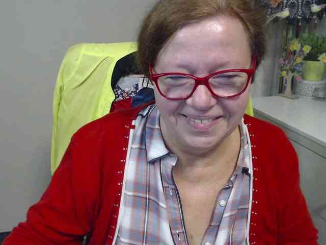 flirty-adele webcam