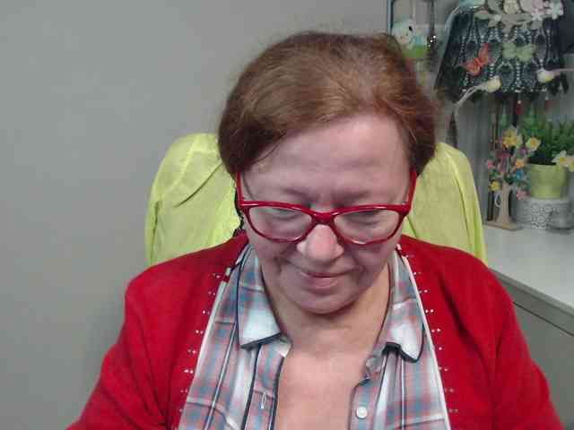 flirty-adele webcam