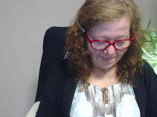 flirty-adele webcam